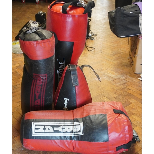 117 - 4- Heavy boxing bags