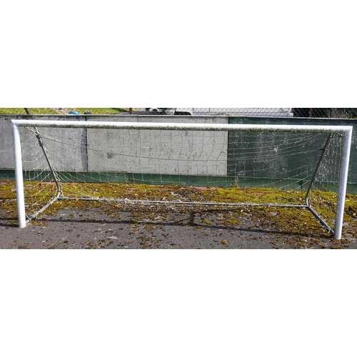 71 - 2- 12ft Football goals