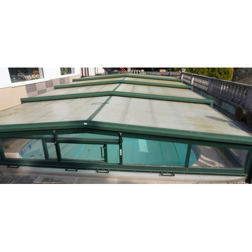 91 - Aluminium and perspex sliding pool cover 9x5m