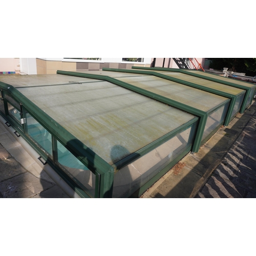 91 - Aluminium and perspex sliding pool cover 9x5m