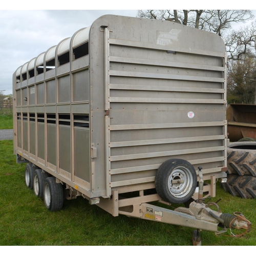 1322 - Ifor Williams tri axle stock trailer. Type DP120G314