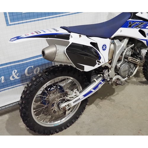 719 - Yamaha YZ250 motorcycle. Runs. Out of a collection. No docs