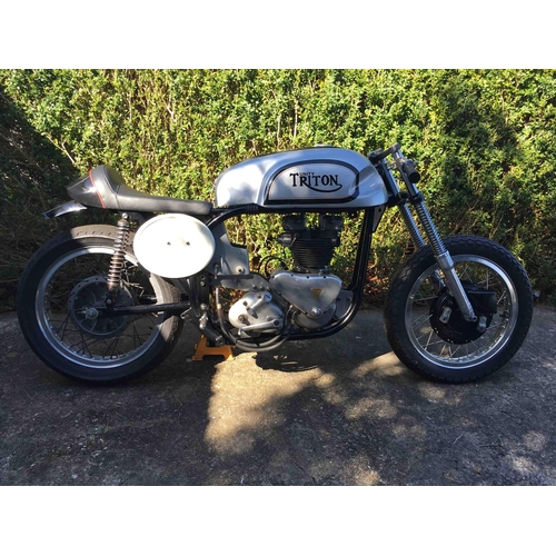 756 - Triton motorcycle project. Norton wideline featherbed frame, twin leading shoe front brake, T110 cra... 