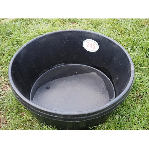 1357 - 2 Rubber trugs