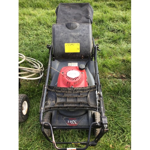 1398 - Honda HRX476 petrol mower