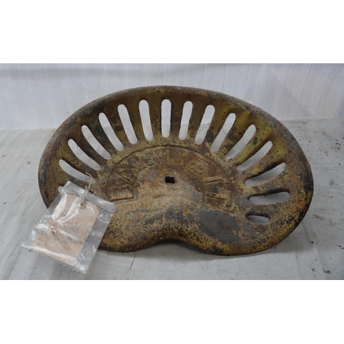 283 - Cast iron seat- Bamlett