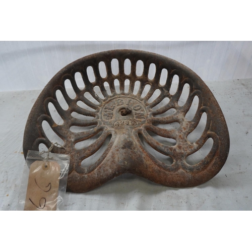 286 - Cast iron seat- Albion A/F