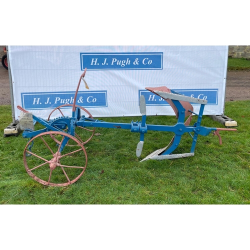 73 - Nardi reversible horse drawn single furrow plough