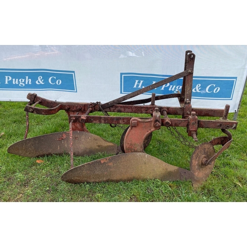 80 - Mounted 2 Furrow plough