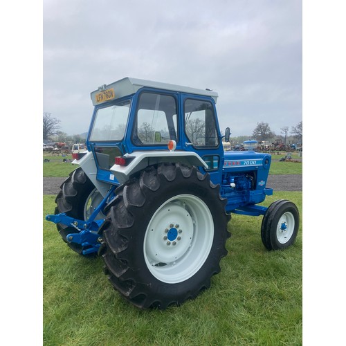 217 - Ford 7000 tractor, 1975.  Fully restored 2018.  Reg. LFM 780N Excellent tractor