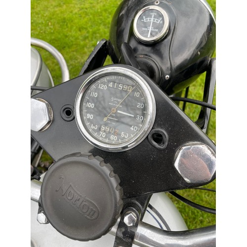 819 - Norton Model 7 motorcycle. 1952. 500cc. Twin cylinder plunger frame, complete with sidecar. Tax and ... 