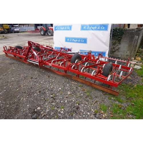 100 - Kongslide hydraulic Vibro Master SGC 6M folding scuffle and harrow