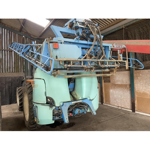 109 - Berthoud Elute 24M 1200L crop sprayer. 2009. Tested in June, c/w control box in office