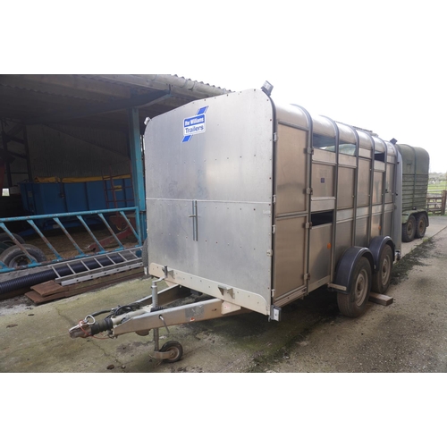 121 - Ifor Williams TA510G 12ft stock trailer