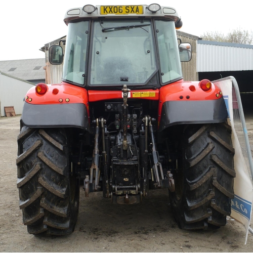 124 - Massey Ferguson 6480 Dyna 6 tractor. 4748hrs. Air con, pick up hitch. Front suspension, front weight... 