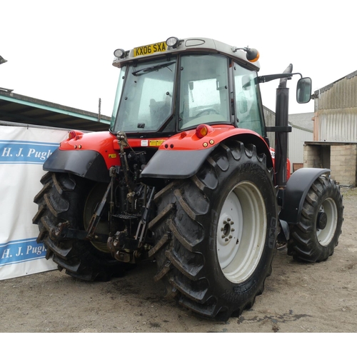 124 - Massey Ferguson 6480 Dyna 6 tractor. 4748hrs. Air con, pick up hitch. Front suspension, front weight... 