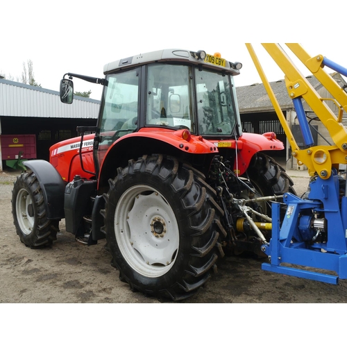 125 - Massey Ferguson 6465 Dyna 6 tractor. 5038hs. 40K. Air con, pick up hitch. Front weights. 420/85R38, ... 