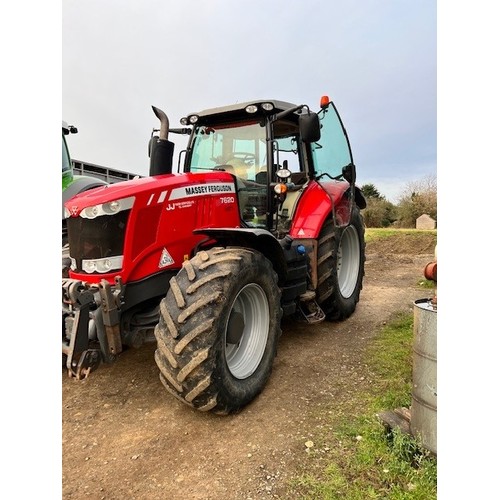 191 - Massey Ferguson 7620 tractor. 2014. 4097hrs. 50k. Air brakes. Tyres 50%. Owned from new