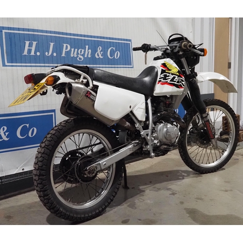 Honda XLR125 enduro motorcycle. 2001. 124cc. Runs and rides. New battery,  electric start. Comes with