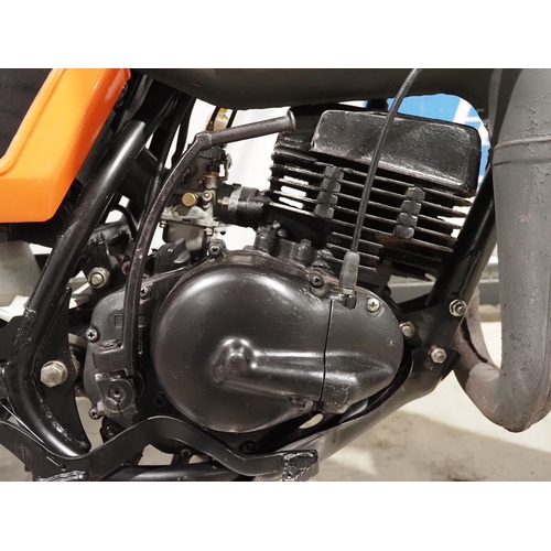 932 - Suzuki TS125 motorcycle. 1984. 123cc. Runs and rides. 6 Speed gearbox, lots of new parts. Reg. A815 ... 