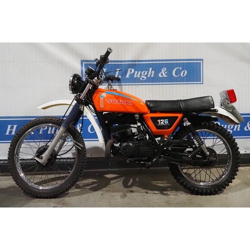 932 - Suzuki TS125 motorcycle. 1984. 123cc. Runs and rides. 6 Speed gearbox, lots of new parts. Reg. A815 ... 