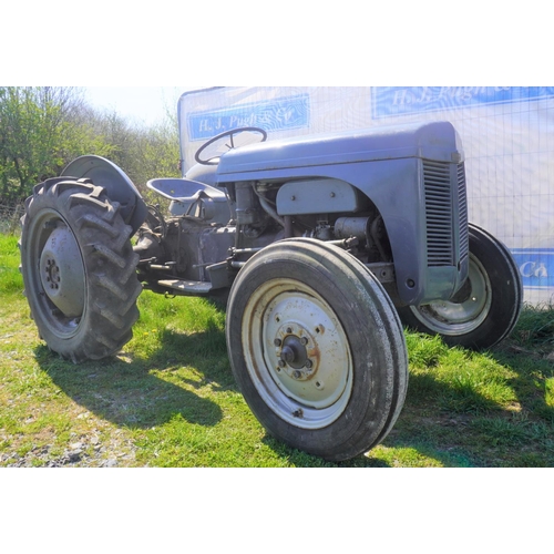 146 - Ferguson TE20 tractor. Petrol TVO, Engine turns over. Down swept exhaust, Howard reduction gearbox f... 