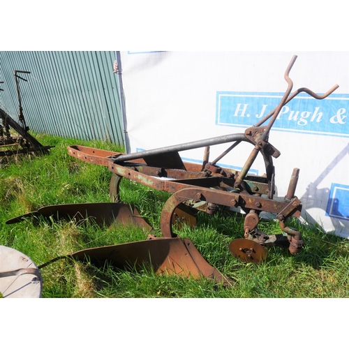 163 - 2 Furrow plough