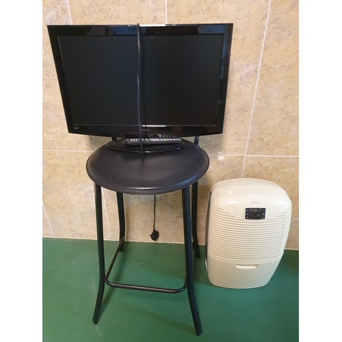 194 - Stool, dehumidifier and TV