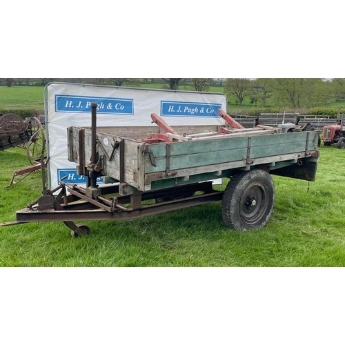 141 - 2 Wheeled tip trailer