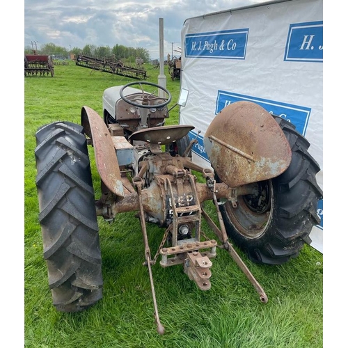 174 - Ferguson T20 tractor. Petrol/TVO. New rear tyres. Runs and drives. Reg. CEP 577. V5