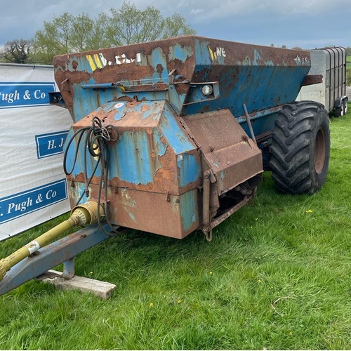 179 - West 1300 dual spreader in working order