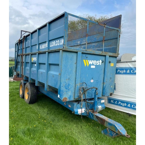 184 - West tandem axle 12tonne silage trailer in working order