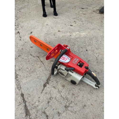 207 - Stihl 030 AV chainsaw