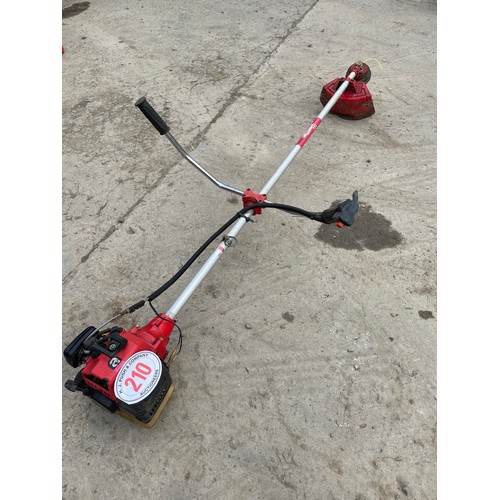 210 - West Mac w330 strimmer