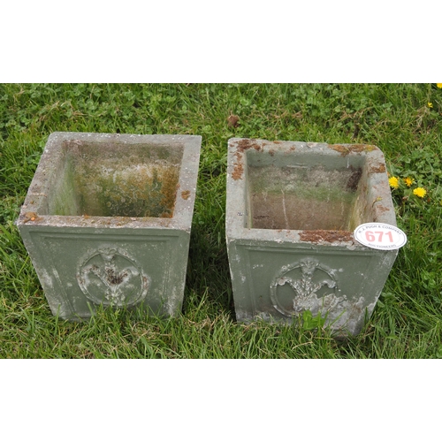 671 - Pair of patterned planters