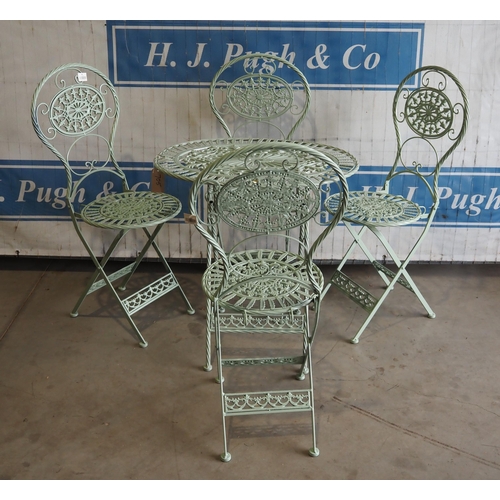 705 - Bistro table and 4 chairs, green