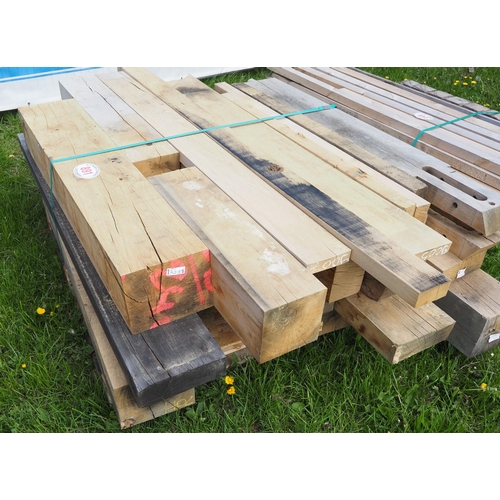 891 - Pallet of oak lengths