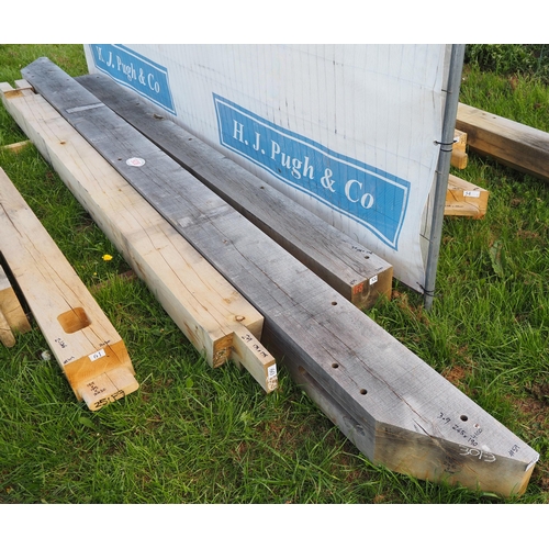 928 - 3- Machined oak beams