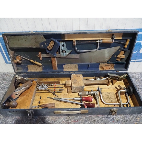 765 - Carpenters tool chest and contents