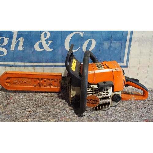 765C - Stihl MS250 petrol chainsaw