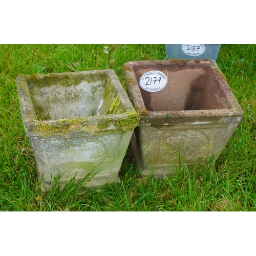 2177 - Pair of planters