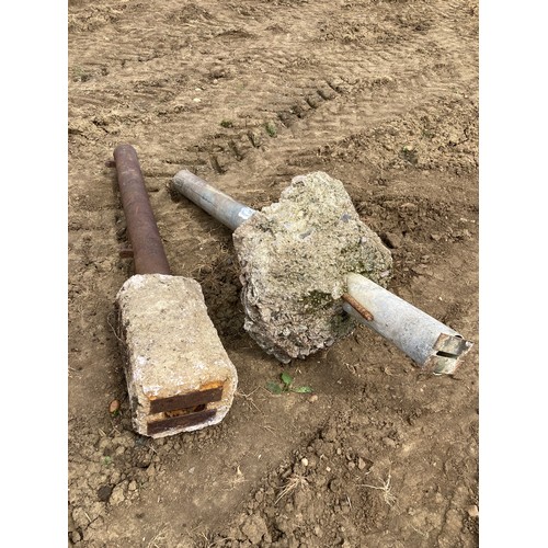 184c - Metal gate posts -2