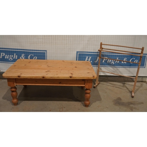 152 - Pine coffee table 48x29