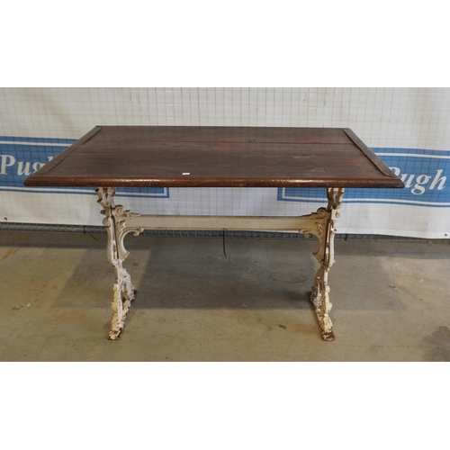 41 - Ornate cast iron table by Charles Hufton, Birmingham 43x28