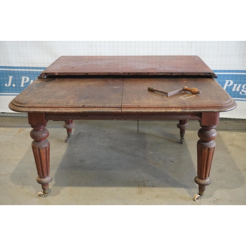 209 - Mahogany extending table 73x48