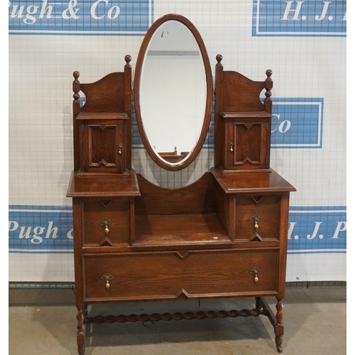 168 - Oak dressing table on barley twist legs 42x65