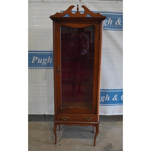 233 - Modern glass display cabinet 69x25