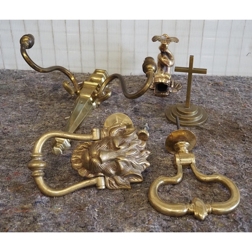 506 - 2 large brass knockers and other brassware