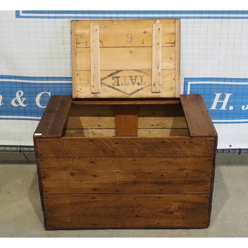 106 - Wooden chest 22x33