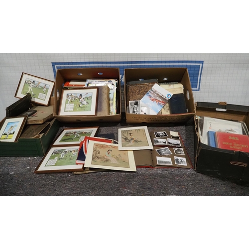 524 - Large quantity of vintage ephemera